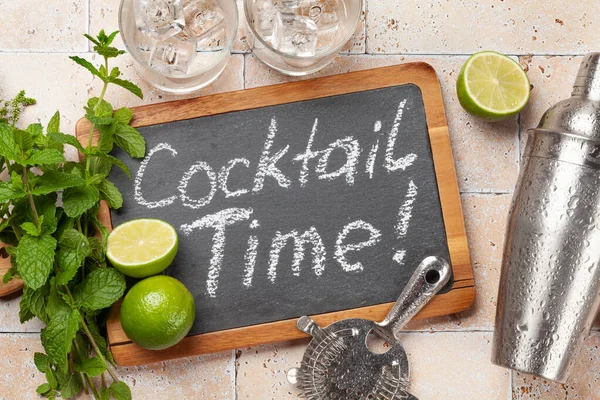 Mojito Cocktail Ingredienser Och Dricker Redskap Stenbord Platt Låg — Stockfoto