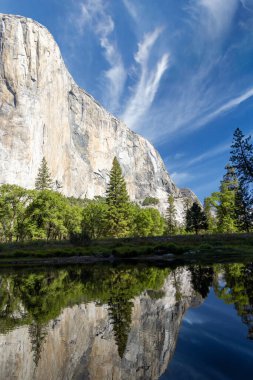 Yosemite Ulusal Parkı 'ndaki El Capitan dağı, Kaliforniya, ABD