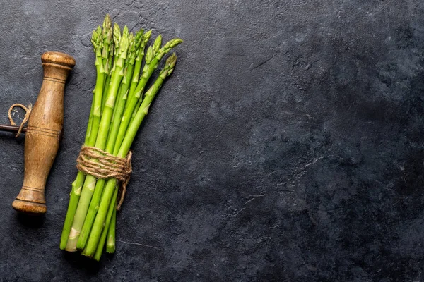 Bunch Fresh Asparagus Stone Table Flat Lay Copy Space — Stock Photo, Image