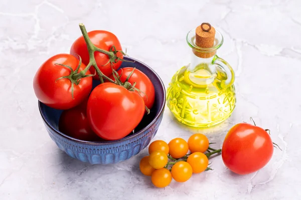 Verse Tuingroenten Tomaten Olijfolie Italiaanse Keuken — Stockfoto