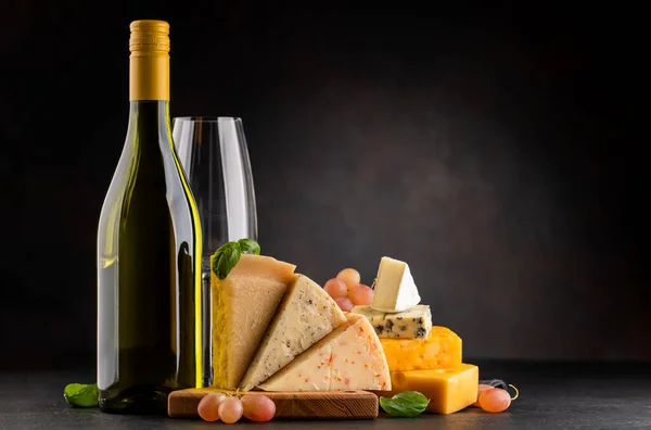 Various Cheese Board White Wine Dark Background Copy Space — Stockfoto