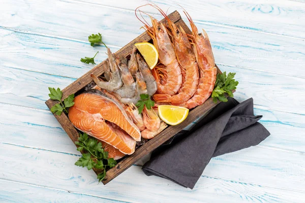 Top View Fresh Seafood Shrimp Langoustines Trout Steaks Wooden Box — Stock Photo, Image