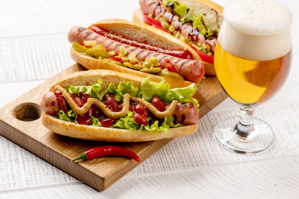 Various Hot Dog Beer Homemade Hotdogs Cutting Board — Zdjęcie stockowe