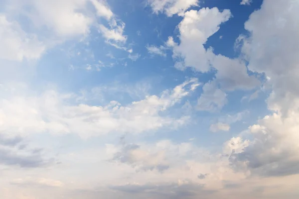 Una Bella Vista Panoramica Del Cielo Con Nuvole Che Mostra — Foto Stock