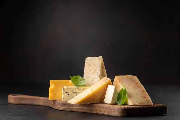 Various Cheese Board Stone Table — Foto de Stock