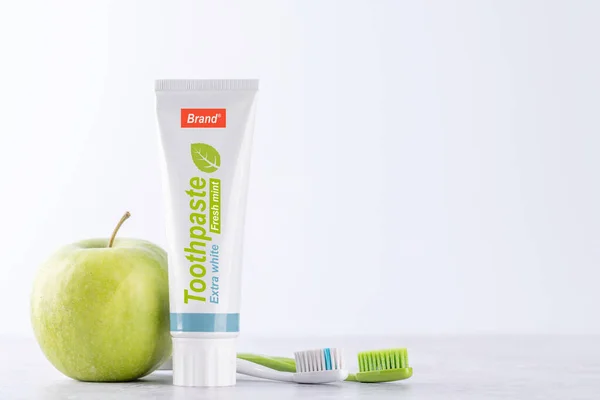 Clean Refreshing Image Featuring Toothpaste Toothbrushes Promoting Oral Hygiene Bright — Stock Photo, Image