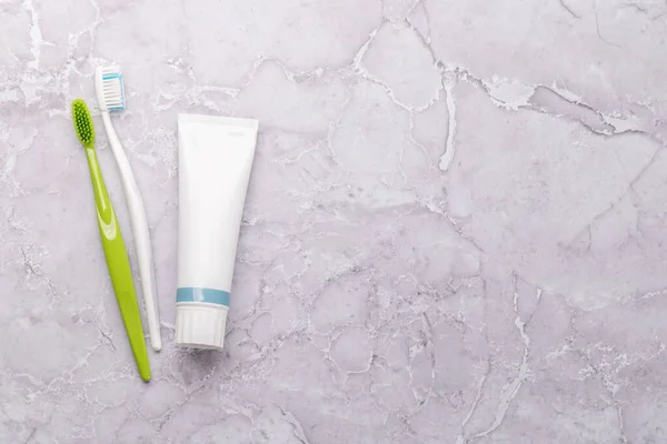 清洁清新的牙膏和牙刷图像 促进口腔卫生和灿烂的笑容 有复制空间 — 图库照片