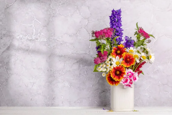Impresionante Ramo Flores Colores Mostrando Belleza Vitalidad Las Creaciones Naturaleza —  Fotos de Stock