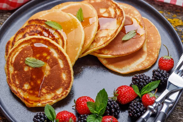 Tasty Homemade Pancakes Berries Tea — Stock Photo, Image
