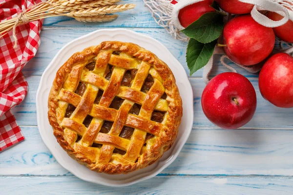 Delicious Apple Pie Fresh Red Apples Flat Lay — Stock Photo, Image