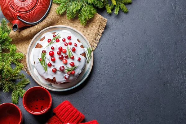 Lezzetli bir Noel pastası, bayram ziyafeti. Kopya spcae ile düz yatıyordu