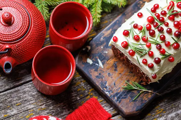 Lezzetli bir Noel pastası, bayram ziyafeti.