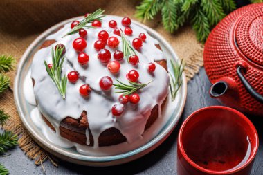 Lezzetli bir Noel pastası, bayram ziyafeti.