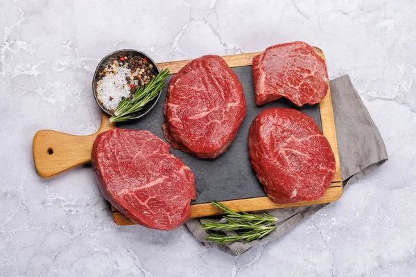 Raw Beef Fillet Steaks Cutting Board Fresh Uncooked Flat Lay — Stock Photo, Image