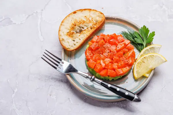 Delicious Salmon Avocado Tartare Crispy Toasts Copy Space — Stock Photo, Image