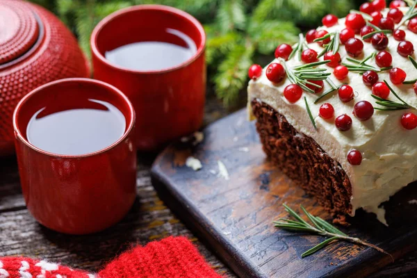 Lezzetli bir Noel pastası, bayram ziyafeti.