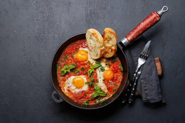 Delicious Shakshuka Breakfast Pan Flat Lay Copy Space — Stock Photo, Image