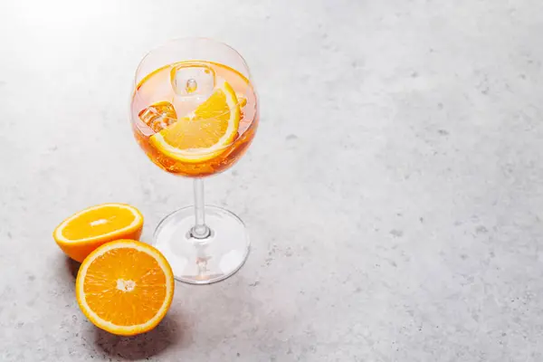Verfrissende Cocktail Een Zonnige Dag Perfecte Zomervakantie Bekijk Van Bovenaf — Stockfoto