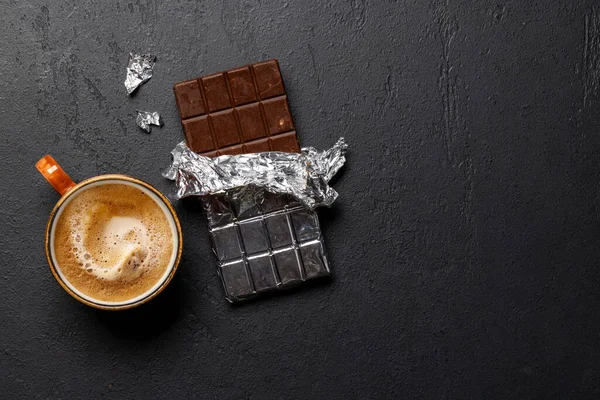Coffee Break Bliss Chocolate Bar Paired Cup Coffee Flat Lay — Stock Photo, Image