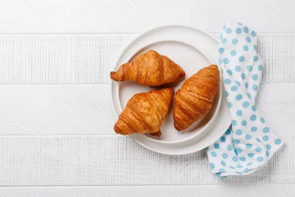 Fresh Croissants Plate Flat Lay Copy Space — Stock Photo, Image
