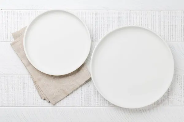 Empty Plates Wooden Table Overhead View Copy Space — Stock Photo, Image