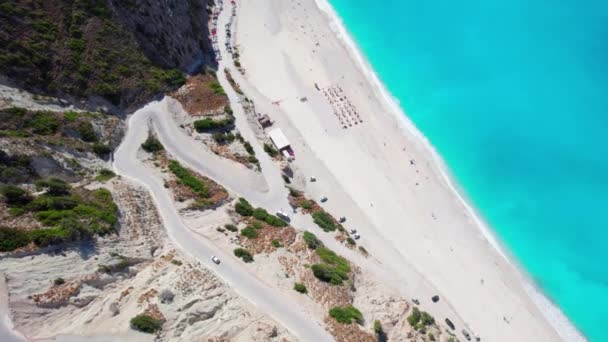 Spiaggia Myrtos Sull Isola Cefalonia Mar Ionio Grecia Aereo Drone — Video Stock