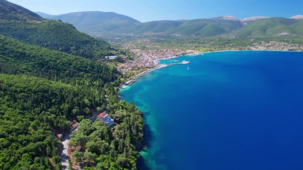 Widok Powietrza Piękną Wyspę Kefalonia Grecji Wzdłuż Drogi Przybrzeżnej Przez — Wideo stockowe