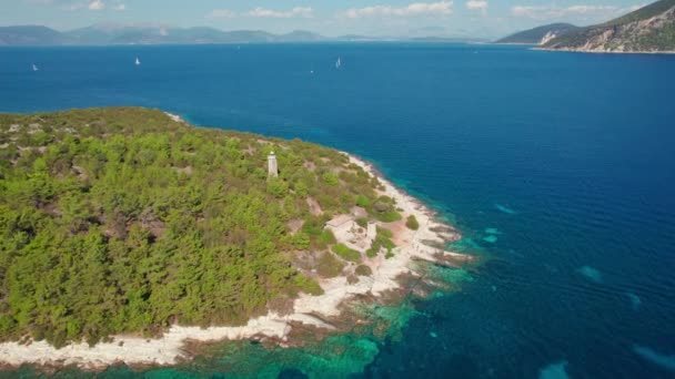 Historic Venetian Lighthouse Picturesque Fishing Village Fiskardo Cefalonia Island Ionian — Vídeos de Stock