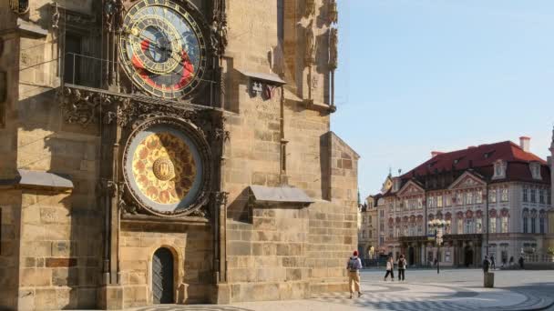 Prague Astronomical Clock Close Medieval Astronomical Clock Southern Wall Old — Vídeo de Stock