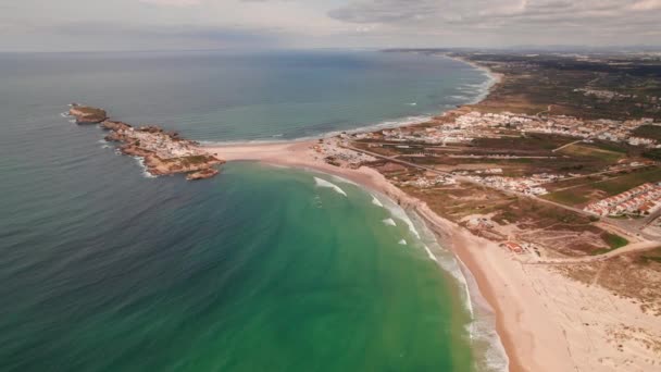Vista Aérea Península Baleal Cerca Ciudad Peniche Costa Oeste Portugal — Vídeos de Stock