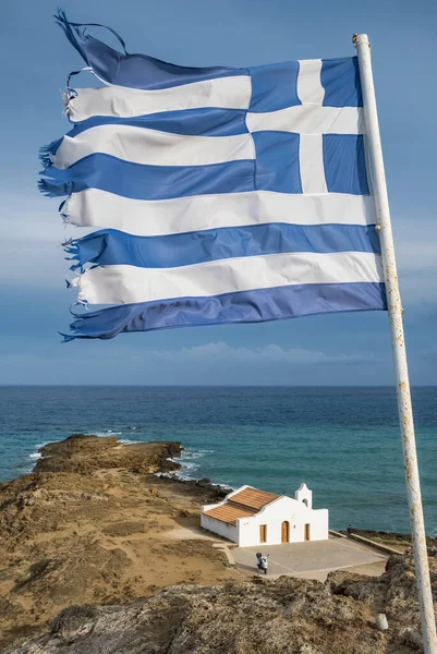 Nationalflagge Griechenlands Nahaufnahme Mit Einer Kleinen Kapelle Des Agios Nikolas — Stockfoto