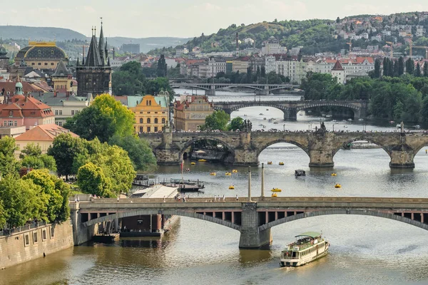 Prágai Városkép Nyáron Prága Óvárosa Károly Híd Moldva Folyó Csehország — Stock Fotó