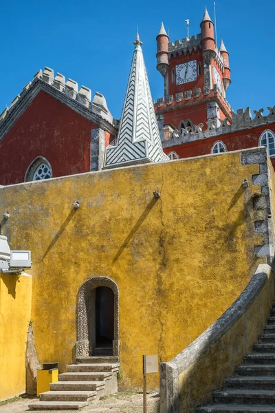 Sintra Portekiz Deki Renkli Pena Sarayı Sintra Bölgesindeki Pena Ulusal — Stok fotoğraf