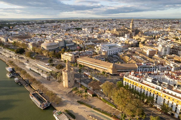 Casco Antiguo Sevilla Con Torre Del Oro Catedral Otros Edificios —  Fotos de Stock