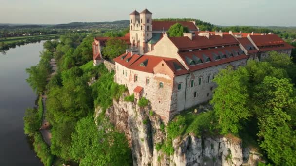 Benedictine Abbey Tyniec Krakow Summer Poland Monastery Church Rocky Cliff — Stok video