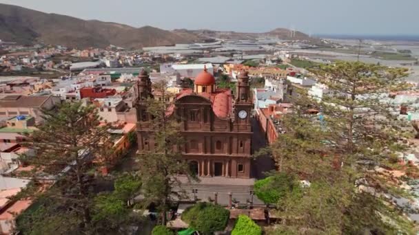Spanya Nın Gran Kanarya Adasındaki Galdar Kasabasındaki Parroquia Santiago Apostol — Stok video