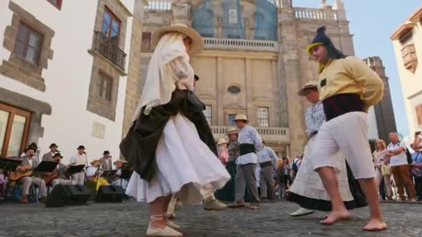 Las Palmas Spanien Februar 2023 Traditionelle Kanarische Volkstanzaufführung Vor Der — Stockvideo