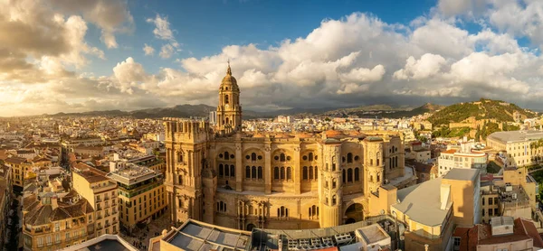 Panoramiczny Widok Miasto Malaga Hiszpania Malaga Krajobraz Miasta Piękną Katedrą — Zdjęcie stockowe