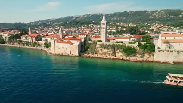 Hırvatistan Rab Adasındaki Rab Kasabası Manzarası Katedralin Çan Kulesi Kuleleri — Stok video