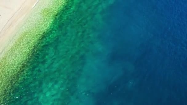 Beautiful Crystal Clear Azure Waters Antisamos Beach Island Kefalonia Greece — Vídeos de Stock
