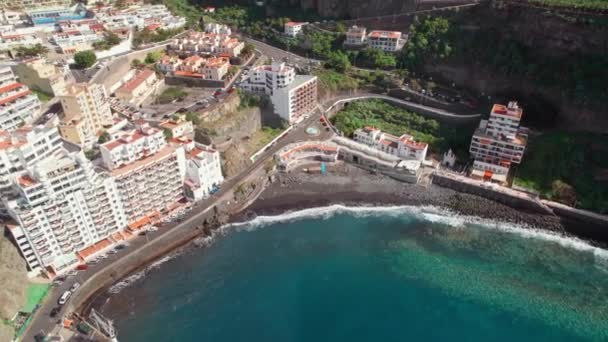 Edificios Residenciales Con Terrenos Deportivos Piscina Playa San Marcos Tenerife — Vídeos de Stock