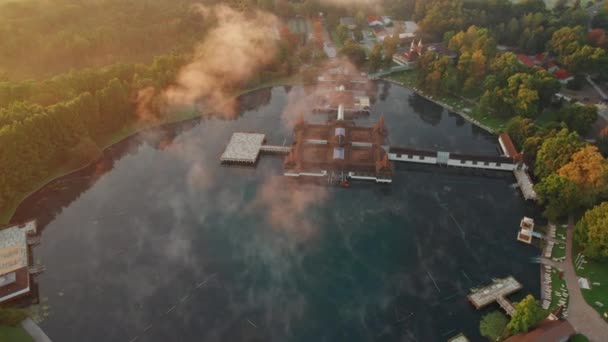 Thermal Lake Heviz Nascer Sol Hungria Vista Aérea Lindo Lago — Vídeo de Stock