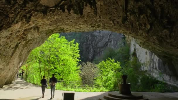 Divaca Eslovênia Setembro 2023 Entrada Para Caverna Skocjanske Jame Eslovênia — Vídeo de Stock