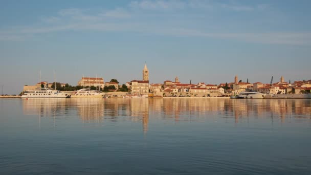 Stadtbild Von Rab Auf Der Insel Rab Bei Sonnenaufgang Kroatien — Stockvideo