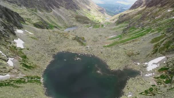 Αεροφωτογραφία Του Capie Και Okruhle Pleso Λίμνες Βουνό Κοντά Στο — Αρχείο Βίντεο