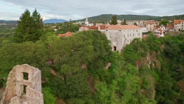 Vista Aérea Del Centro Histórico Ciudad Pazin Península Istria Croacia — Vídeos de Stock
