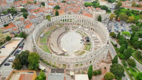 Vista Aérea Del Histórico Anfiteatro Romano Pula Península Istria Volando — Vídeo de stock
