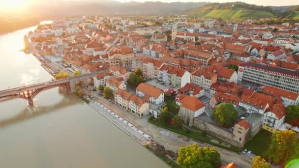 Slovenya Gün Batımında Maribor Şehir Manzarası Manzarası Maribor Slovenya Nın — Stok video