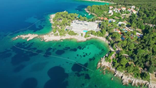 Prachtige Wateren Van Adriatische Zee Met Ongelooflijke Blauwe Turquoise Kleuren — Stockvideo