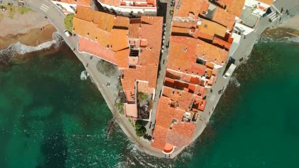 Αεροφωτογραφία Της Γραφικής Πόλης Cadaques Στην Ακτή Costa Brava Της — Αρχείο Βίντεο